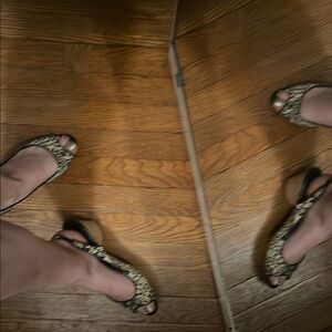 Chic Floral Print Wedge Sandals